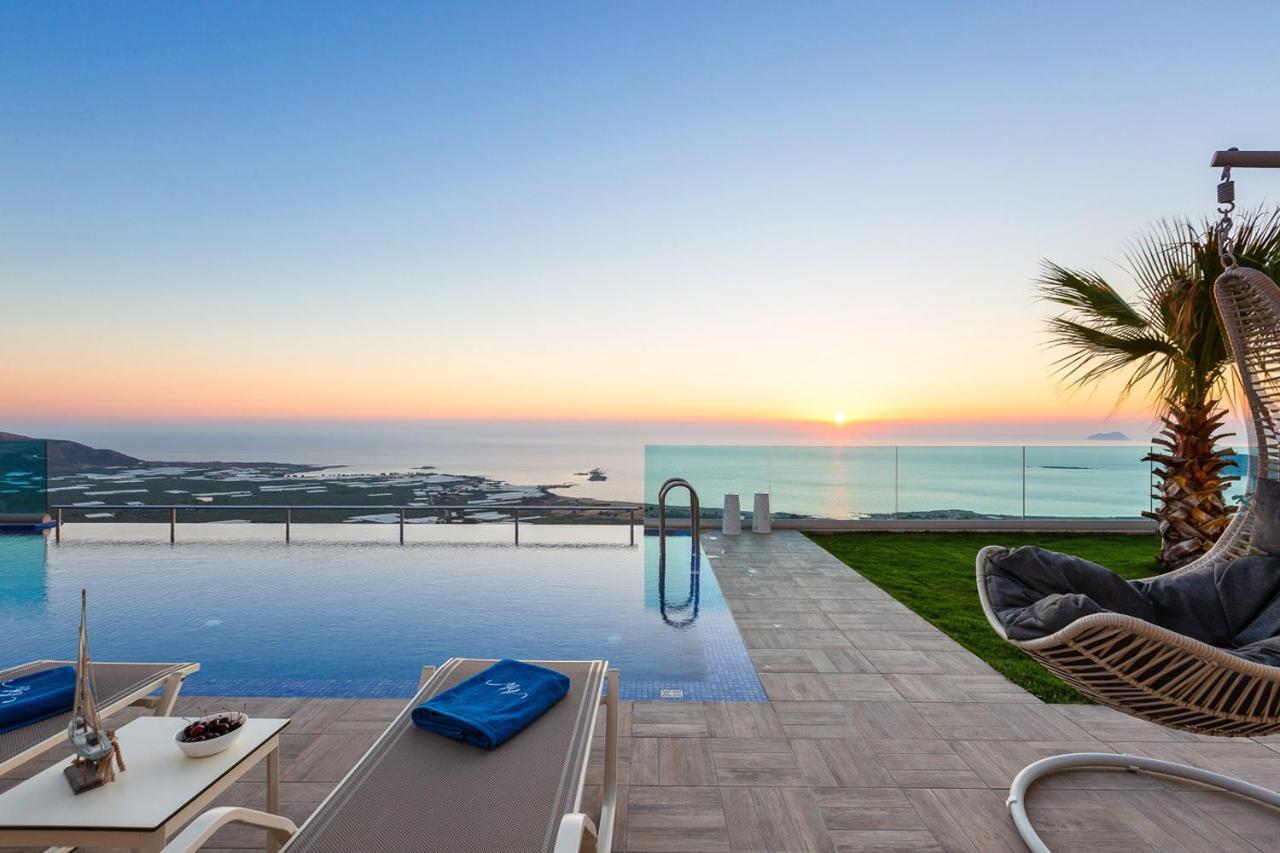 Blue Horizon Luxury Villas 法拉萨纳 外观 照片