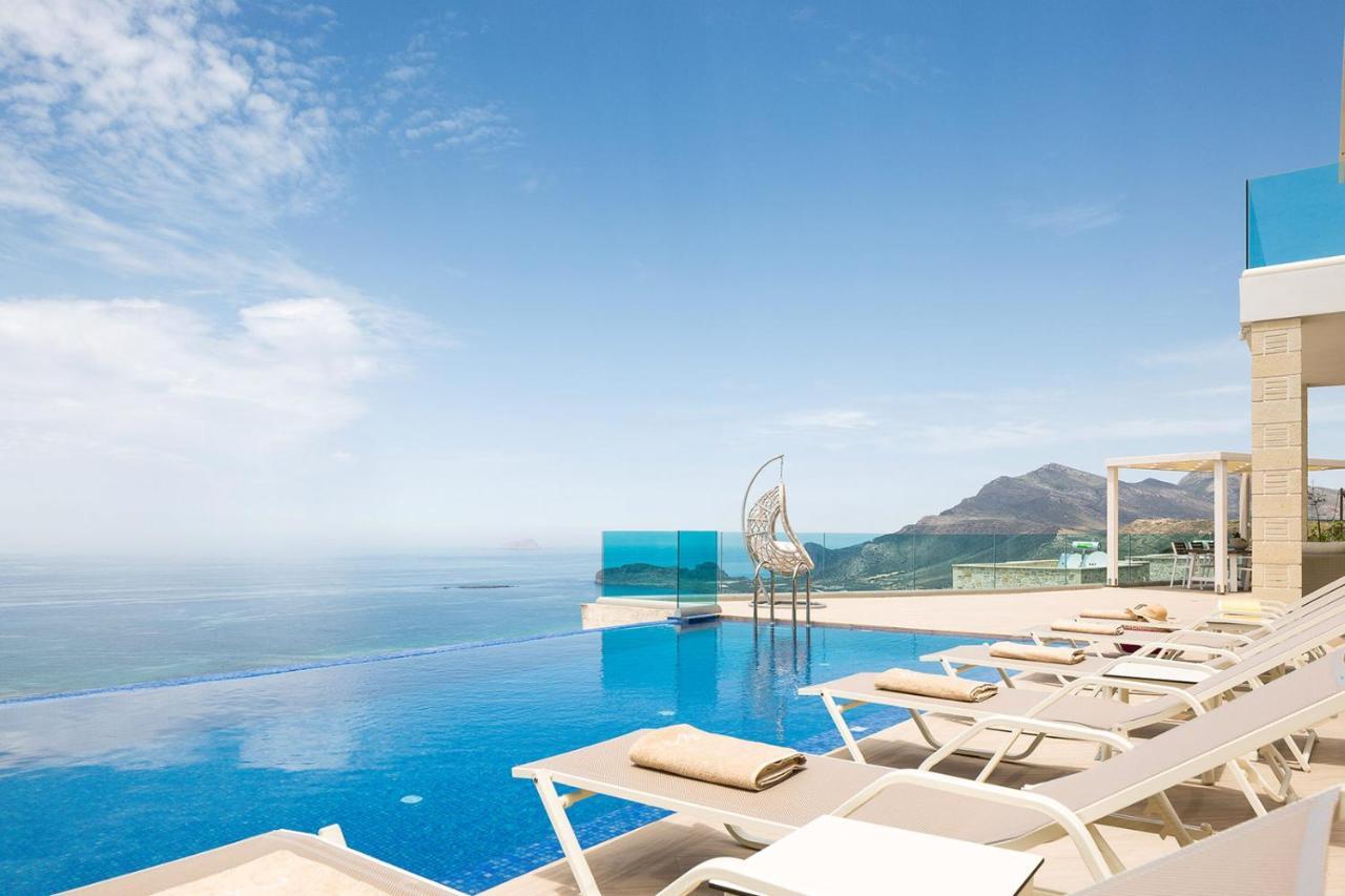 Blue Horizon Luxury Villas 法拉萨纳 外观 照片