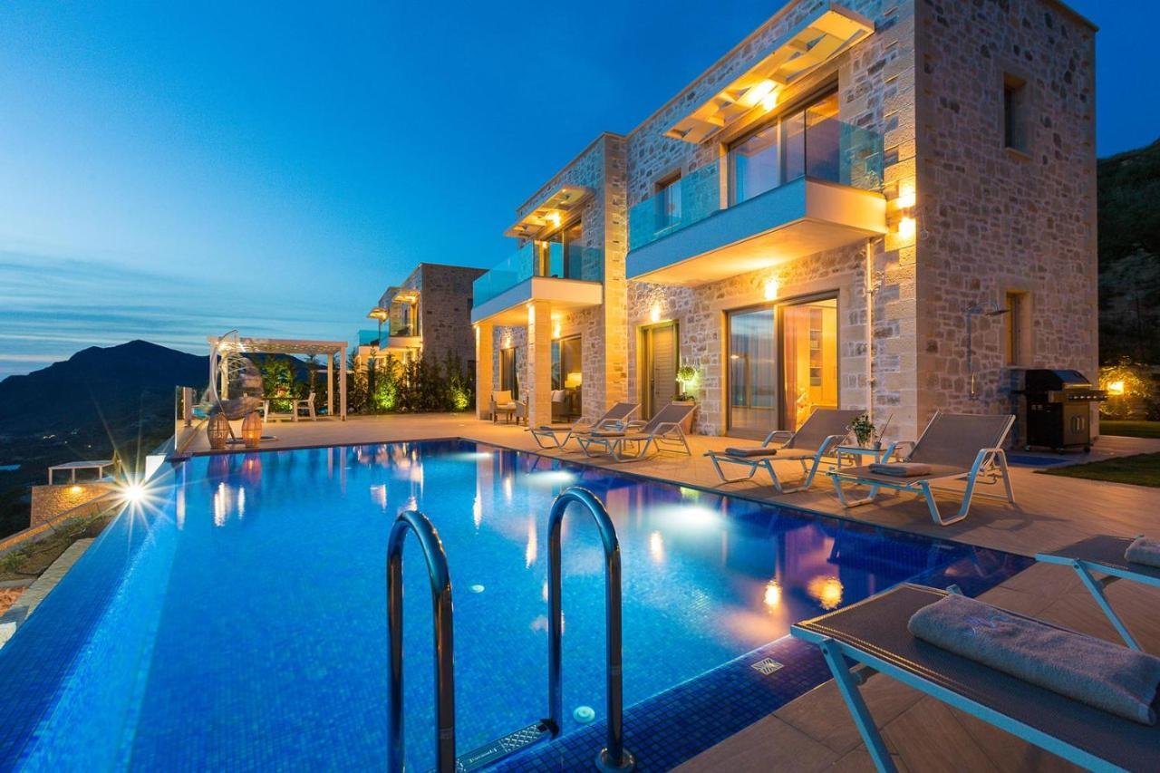 Blue Horizon Luxury Villas 法拉萨纳 外观 照片