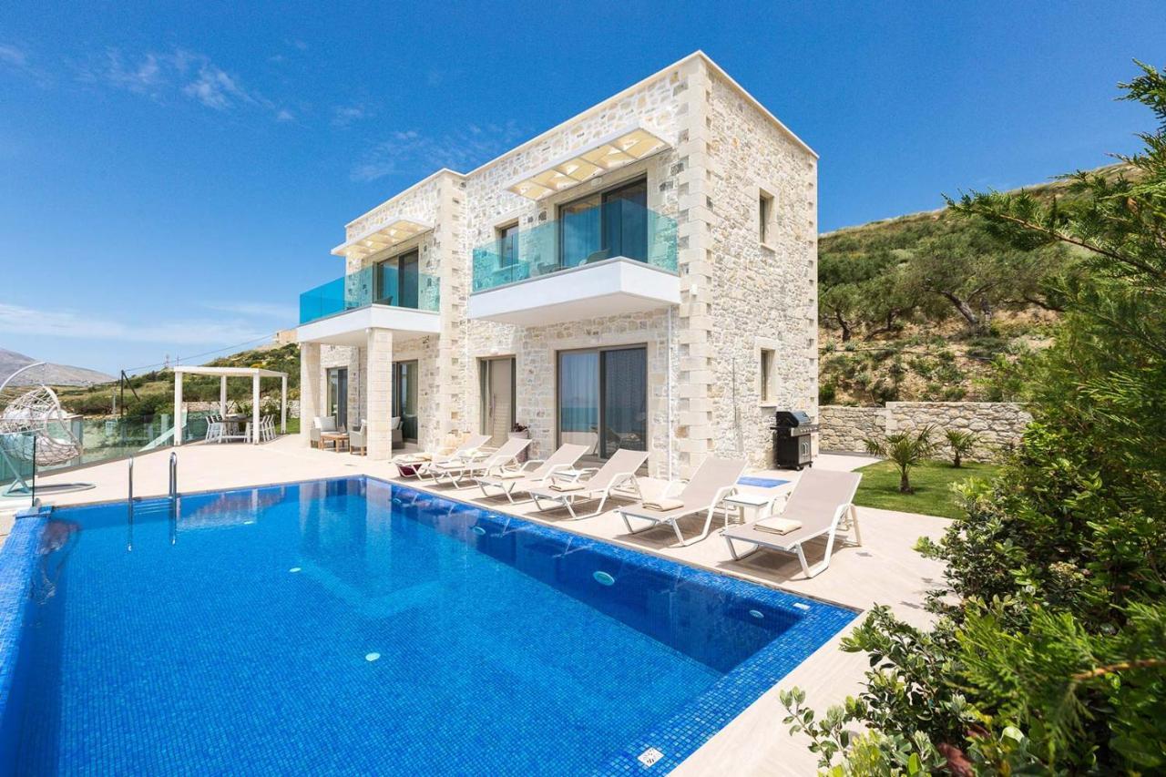 Blue Horizon Luxury Villas 法拉萨纳 外观 照片